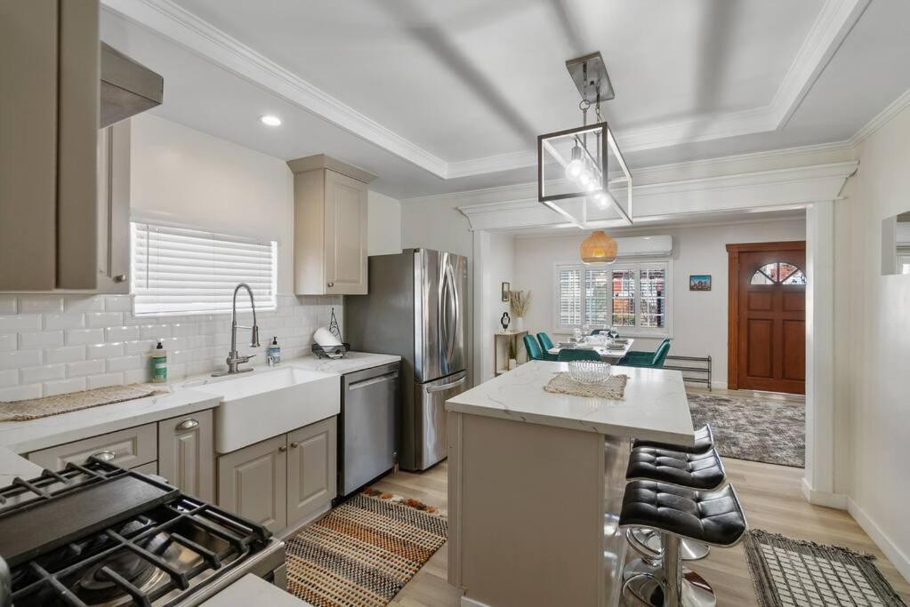 Central La Hub Nearby Dodgers, Pasadena & Downtown Лос Анджелис Екстериор снимка